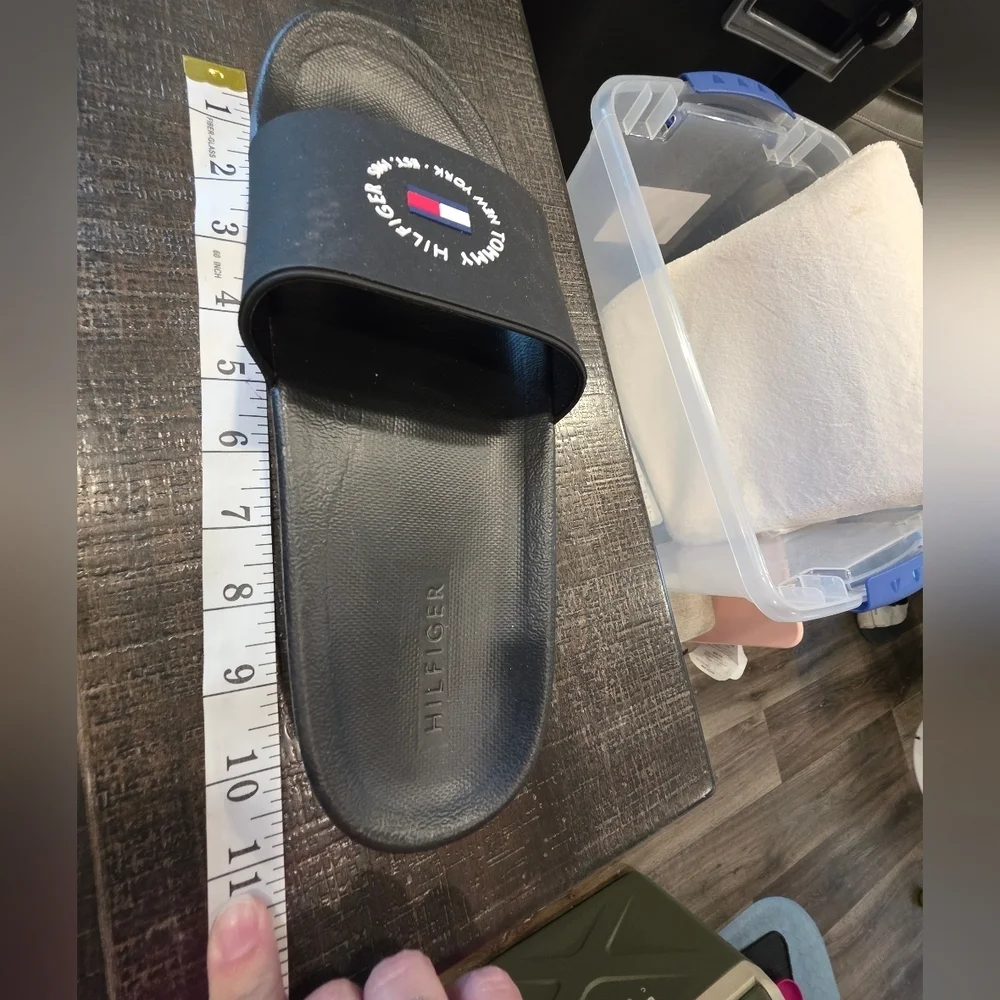 Tommy Hilfiger slides